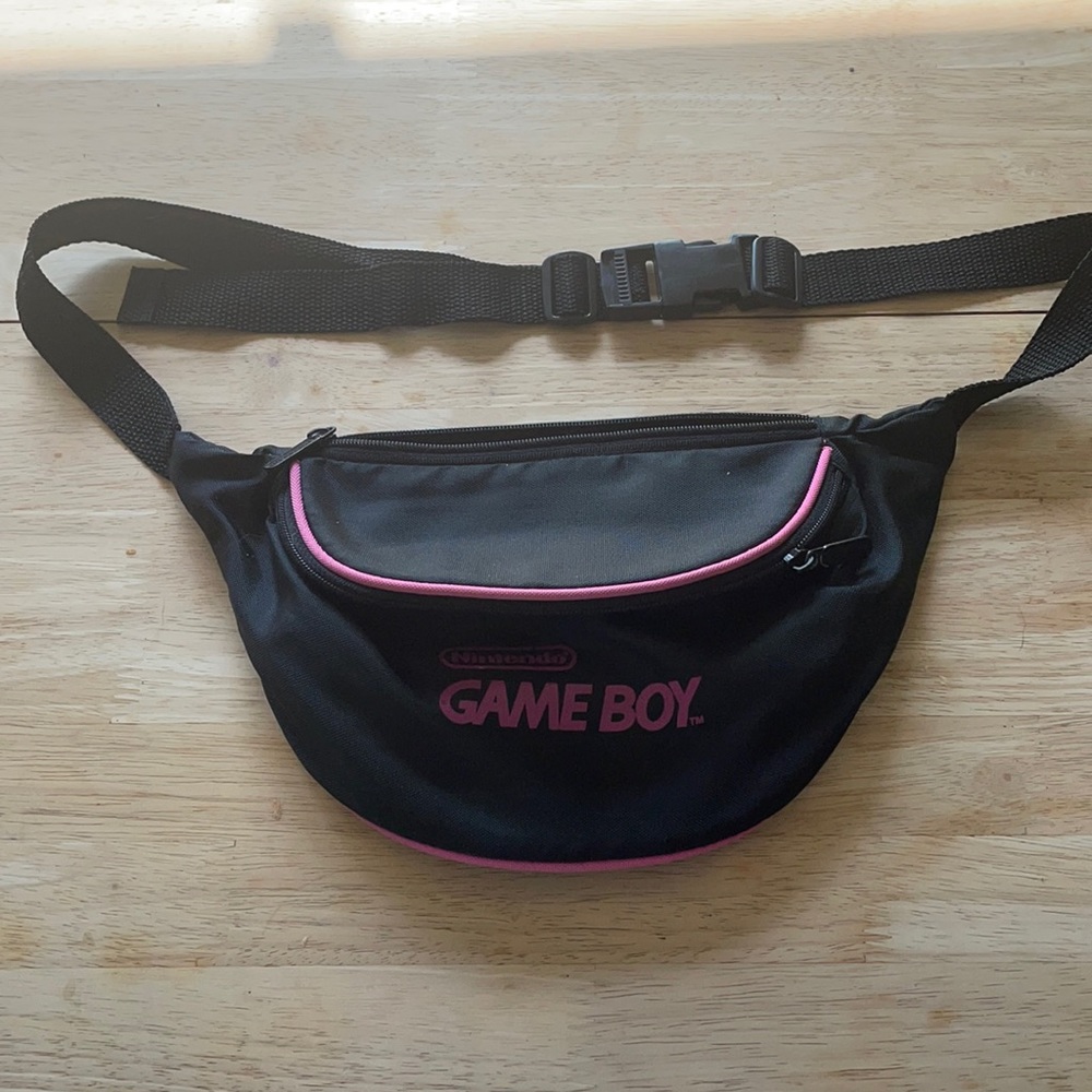Vintage 90’s Nintendo Gameboy Fanny Pack